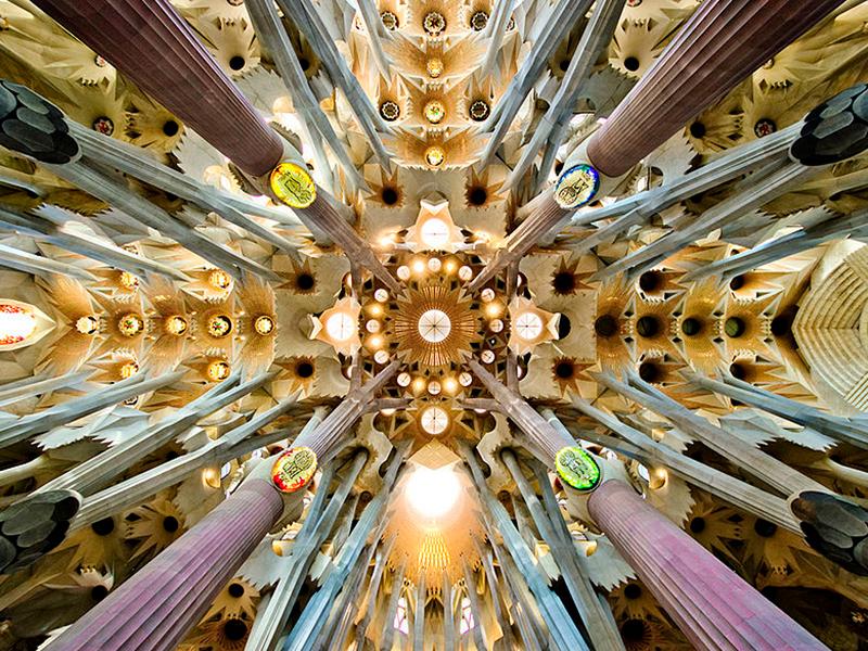 La Sagrada Familia: 'The Cathedral of the Poor' (5)
