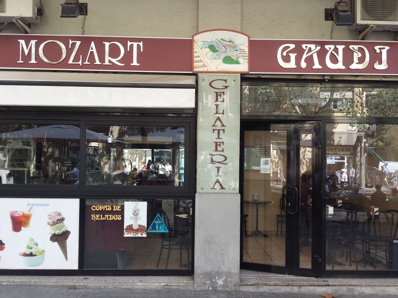 Mozart Gaudí Cafetería (2)
