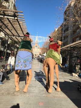 Pasacalles de camellos y paje real