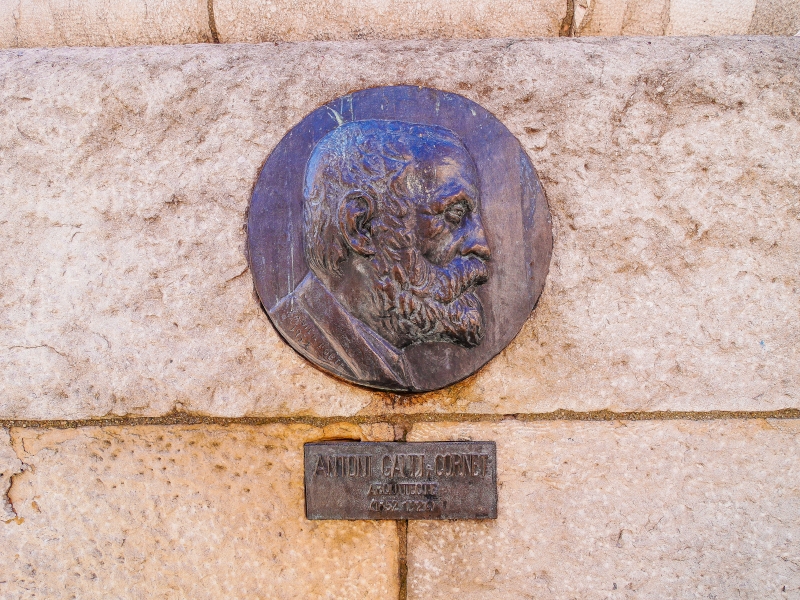 El Medallón de Antoni Gaudí