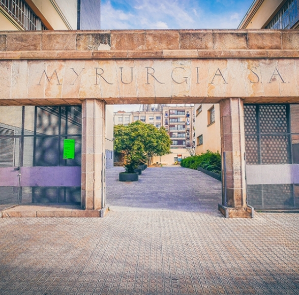 An emblematic factory: Myrurgia
